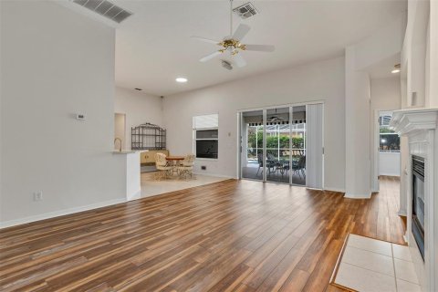 Villa ou maison à vendre à Orlando, Floride: 5 chambres, 299.98 m2 № 2388909 - photo 17