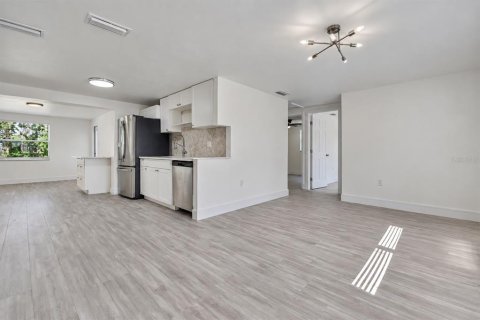 Casa en venta en New Port Richey, Florida, 3 dormitorios, 118.54 m2 № 2416408 - foto 9