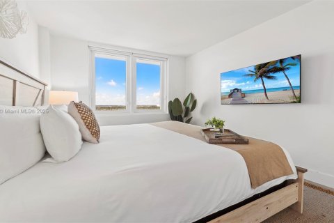 Condo in Miami Beach, Florida, 3 bedrooms  № 2022960 - photo 26
