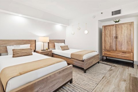 Condo in Miami Beach, Florida, 3 bedrooms  № 2022960 - photo 4