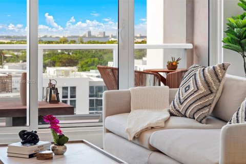 Condo in Miami Beach, Florida, 3 bedrooms  № 2022960