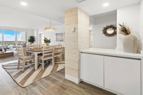 Condo in Miami Beach, Florida, 3 bedrooms  № 2022960 - photo 9