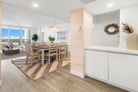Condo in Miami Beach, Florida, 3 bedrooms  № 2022960 - photo 7