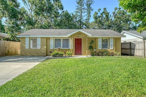 Casa en venta en Sarasota, Florida, 3 dormitorios, 99.41 m2 № 1805767 - foto 2