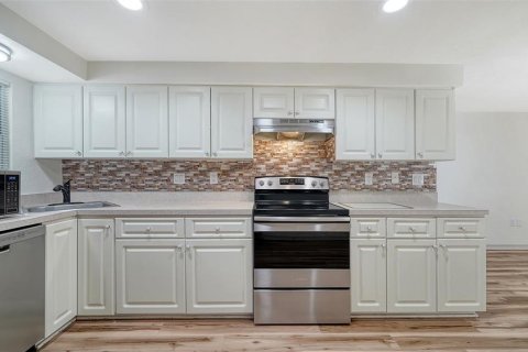 Casa en venta en Sarasota, Florida, 3 dormitorios, 99.41 m2 № 1805767 - foto 9