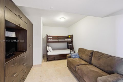 Condominio en alquiler en Hallandale Beach, Florida, 2 dormitorios, 161 m2 № 2339881 - foto 21
