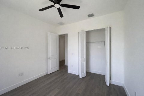 Casa en venta en Punta Gorda, Florida, 3 dormitorios № 2057909 - foto 21