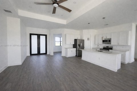 Casa en venta en Punta Gorda, Florida, 3 dormitorios № 2057909 - foto 13