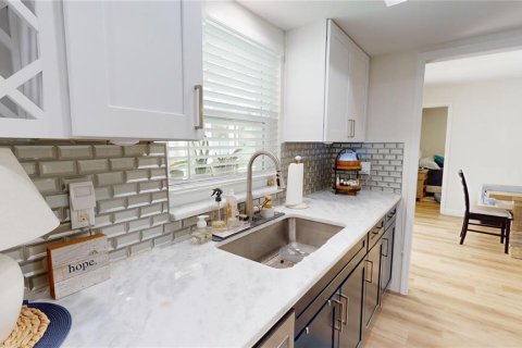 Casa en venta en Clearwater, Florida, 3 dormitorios, 161.46 m2 № 1662704 - foto 25