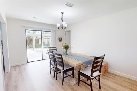 Casa en venta en Clearwater, Florida, 3 dormitorios, 161.46 m2 № 1662704 - foto 13