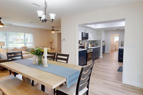 Casa en venta en Clearwater, Florida, 3 dormitorios, 161.46 m2 № 1662704 - foto 17