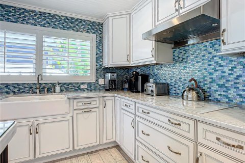 Immobilier commercial à vendre à New Smyrna Beach, Floride: 10 chambres, 614.27 m2 № 1912906 - photo 21