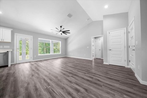House in Citrus Springs, Florida 3 bedrooms, 134.62 sq.m. № 1838281 - photo 5
