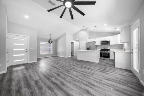 House in Citrus Springs, Florida 3 bedrooms, 134.62 sq.m. № 1838281 - photo 6