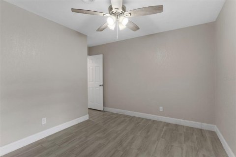 House in Fort Meade, Florida 3 bedrooms, 172.24 sq.m. № 1529706 - photo 24