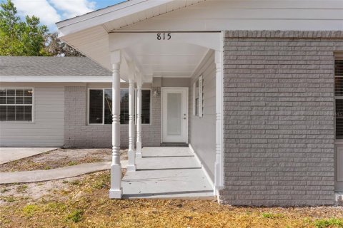 House in Fort Meade, Florida 3 bedrooms, 172.24 sq.m. № 1529706 - photo 4