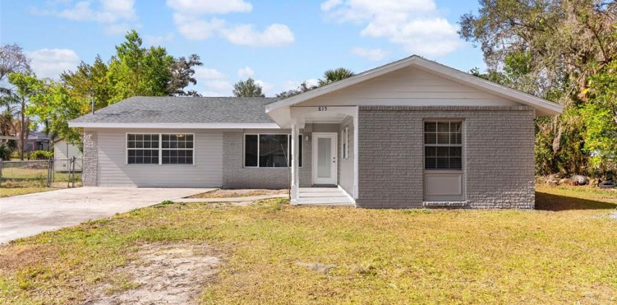House in Fort Meade, Florida 3 bedrooms, 172.24 sq.m. № 1529706
