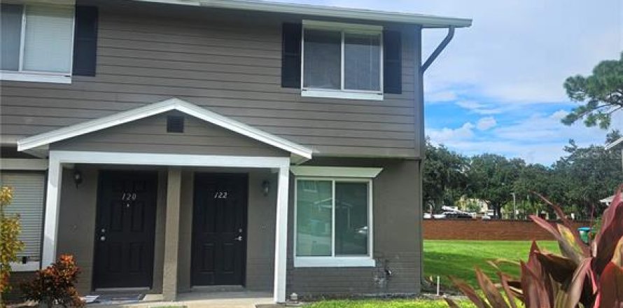 Adosado en Winter Springs, Florida 2 dormitorios, 83.24 m2 № 1914735