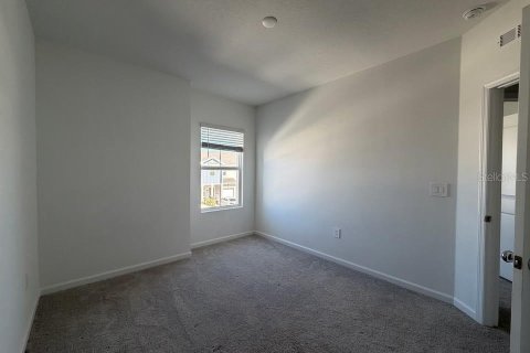 Touwnhouse à louer à Poinciana, Floride: 3 chambres, 174.1 m2 № 2401175 - photo 11