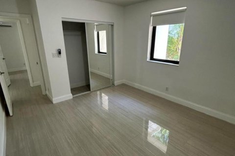 Apartamento en alquiler en Fort Lauderdale, Florida, 2 dormitorios, 1107.95 m2 № 2087930 - foto 9