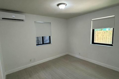 Apartamento en alquiler en Fort Lauderdale, Florida, 2 dormitorios, 1107.95 m2 № 2087930 - foto 12