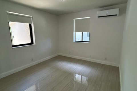 Apartamento en alquiler en Fort Lauderdale, Florida, 2 dormitorios, 1107.95 m2 № 2087930 - foto 8