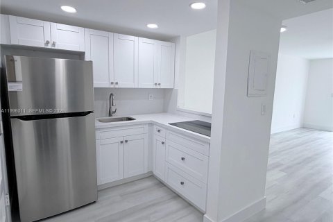 Condo in Aventura, Florida, 1 bedroom  № 2060362