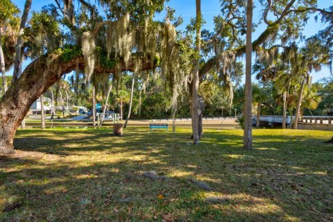 House in Port Orange, Florida 2 bedrooms, 143.07 sq.m. № 2121268 - photo 19