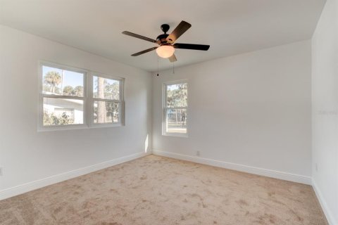 House in Port Orange, Florida 2 bedrooms, 143.07 sq.m. № 2121268 - photo 12