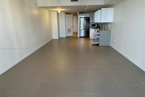 Condominio en alquiler en Miami, Florida, 54.07 m2 № 2011259 - foto 8