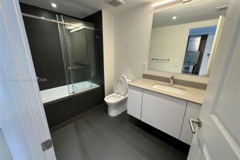 Condominio en alquiler en Miami, Florida, 54.07 m2 № 2011259 - foto 12