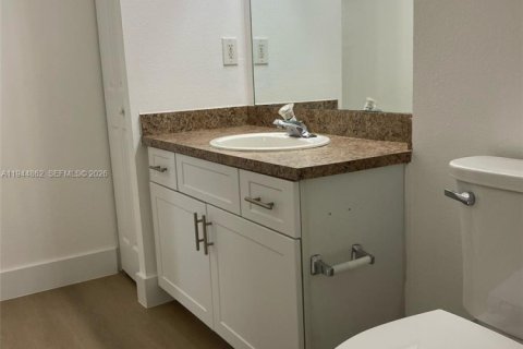 Снять в аренду кондоминиум в Пемброк-Пайнс, Флорида 1 спальня, 64.1м2, № 2005454 - фото 2