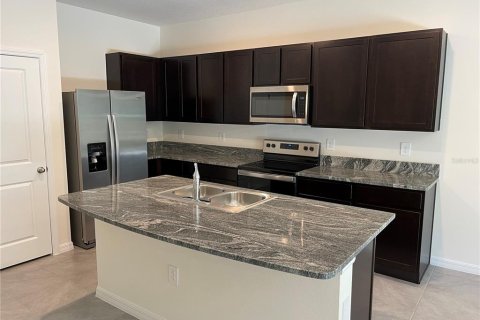 Adosado en alquiler en Sarasota, Florida, 3 dormitorios, 160.16 m2 № 1883096 - foto 5