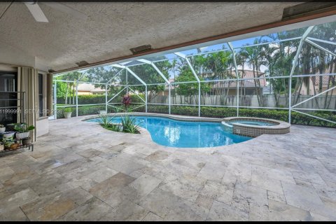 Villa ou maison à louer à Lauderhill, Floride: 4 chambres, 270.07 m2 № 2064839 - photo 3