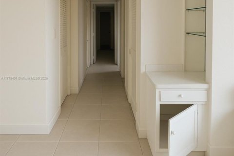 Copropriété à vendre à Miami, Floride: 2 chambres, 130.06 m2 № 1896875 - photo 3