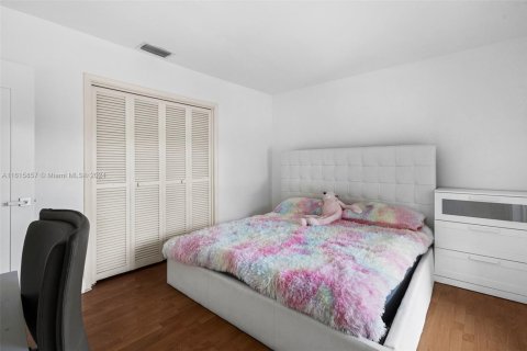 Villa ou maison à vendre à Hollywood, Floride: 4 chambres, 224.92 m2 № 1958755 - photo 20