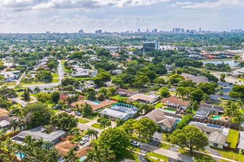 Villa ou maison à vendre à Hollywood, Floride: 4 chambres, 224.92 m2 № 1958755 - photo 3