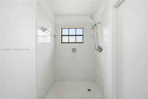 Купить виллу или дом в Майами, Флорида 4 спальни, 238.94м2, № 2068135 - фото 23