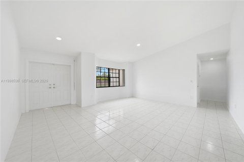 Купить виллу или дом в Майами, Флорида 4 спальни, 238.94м2, № 2068135 - фото 4