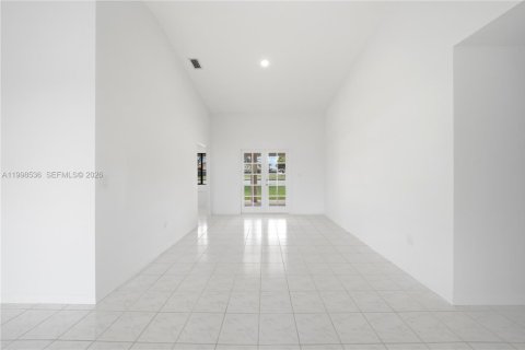 Купить виллу или дом в Майами, Флорида 4 спальни, 238.94м2, № 2068135 - фото 3