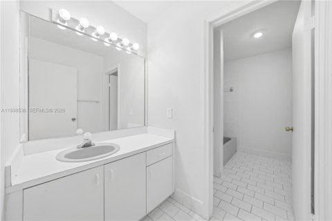 Купить виллу или дом в Майами, Флорида 4 спальни, 238.94м2, № 2068135 - фото 30