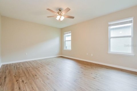 Villa ou maison à louer à Tavares, Floride: 4 chambres, 183.57 m2 № 2415520 - photo 8