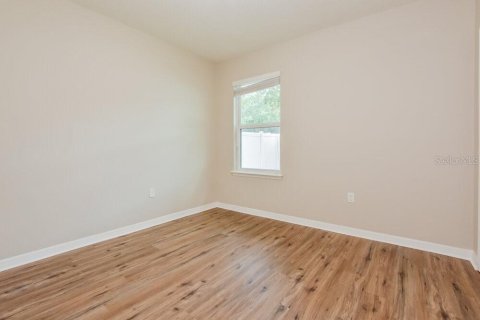 Villa ou maison à louer à Tavares, Floride: 4 chambres, 183.57 m2 № 2415520 - photo 14