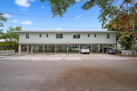 Condo in Sarasota, Florida, 1 bedroom  № 2215296 - photo 2