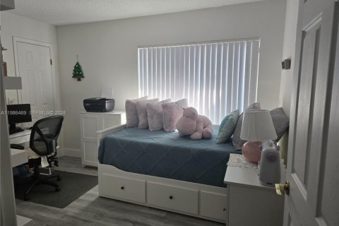 House in Boynton Beach, Florida 2 bedrooms № 2047770 - photo 10