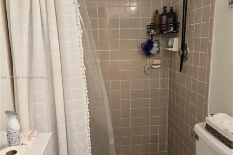 House in Boynton Beach, Florida 2 bedrooms № 2047770 - photo 12