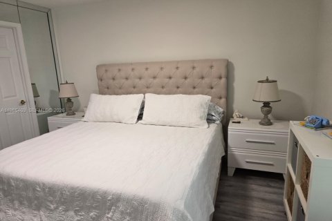 House in Boynton Beach, Florida 2 bedrooms № 2047770 - photo 13