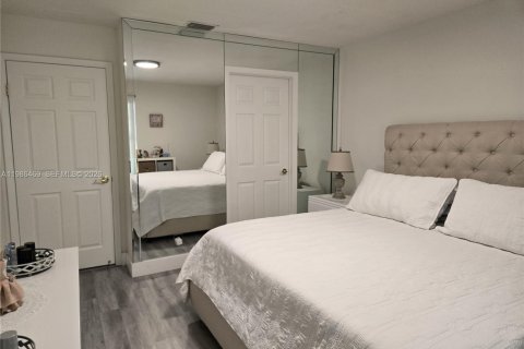 House in Boynton Beach, Florida 2 bedrooms № 2047770 - photo 14