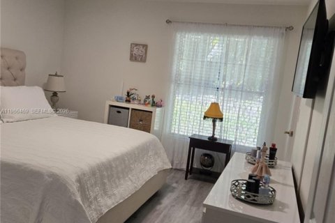 House in Boynton Beach, Florida 2 bedrooms № 2047770 - photo 15