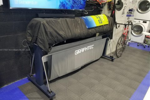 Propiedad comercial en venta en Miami, Florida № 1942848 - foto 15